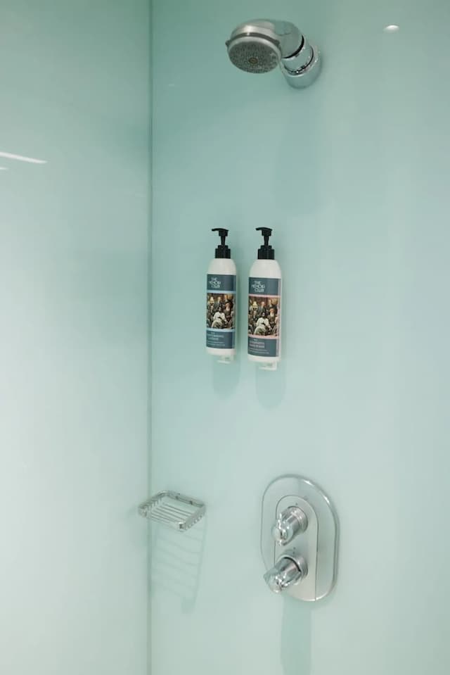 布魯姆斯伯里大使飯店-標準雙人房-5