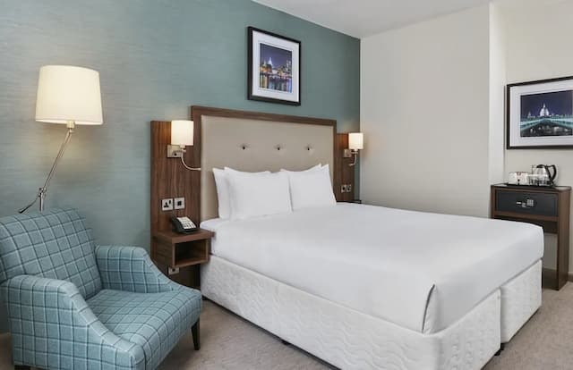 DoubleTree by Hilton London Angel Kings Cross-Room, 1 Double Bed-2