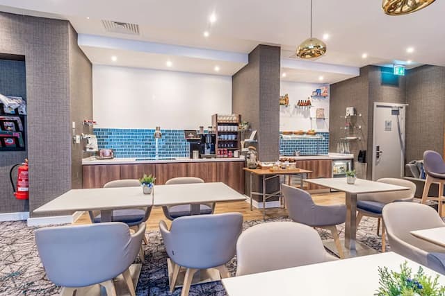 DoubleTree by Hilton London Angel Kings Cross-Executive Room, 1 King Bed-1