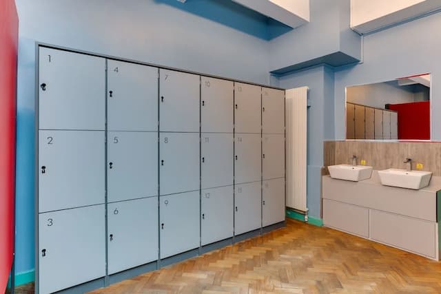 Clink 261 Hostel-Pod in 14-Bed Mixed Dormitory-5