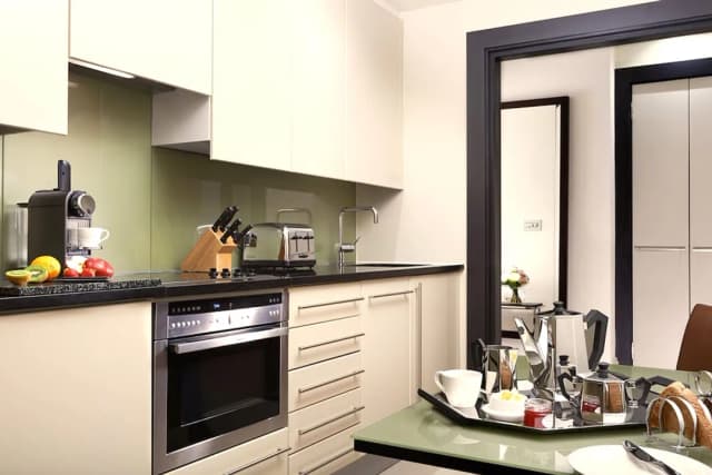 Taj 51 Buckingham Gate, Suites and Residences-Junior Suite (Kings)-2