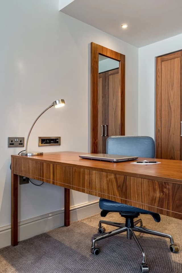 倫敦薊花大理石拱門-標準雙床房-9