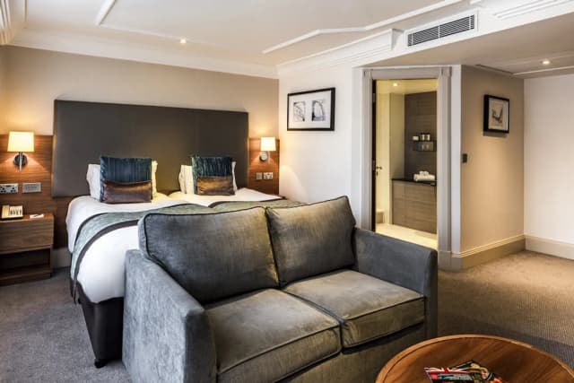 The Marble Arch Hotel, by Thistle-Executive Twin Room-7