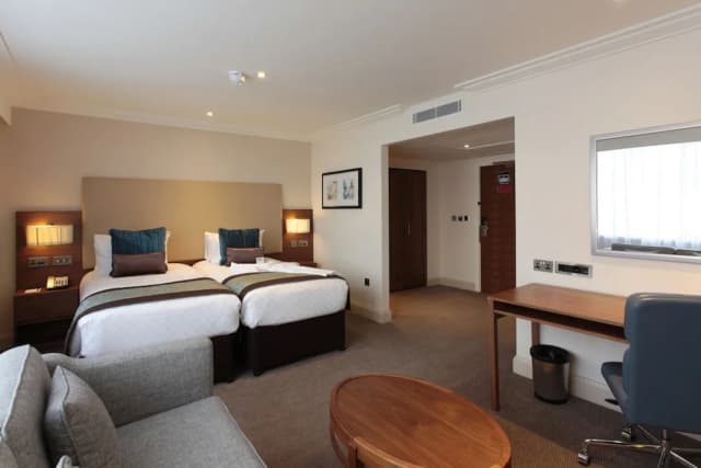 The Marble Arch Hotel, by Thistle-Executive Twin Room-1