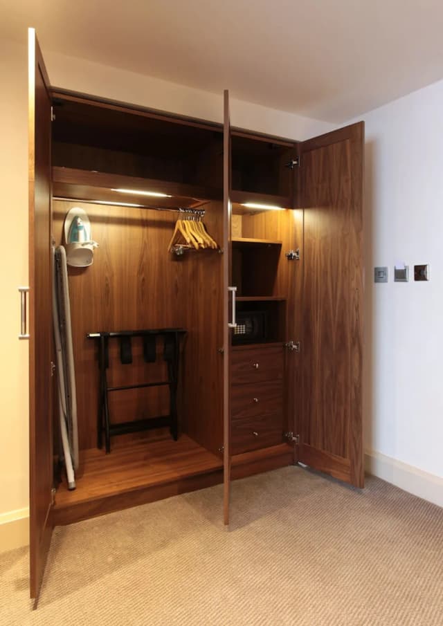 The Marble Arch Hotel, by Thistle-Executive Twin Room-4