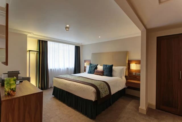 The Marble Arch Hotel, by Thistle-Standard Double Room-3