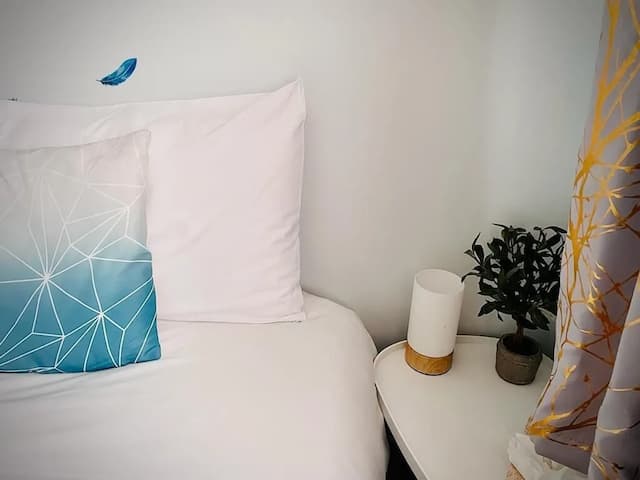 유나이티드 로지 호텔 & 아파트먼트-Cozy Double Room (Shared Bathroom)-8