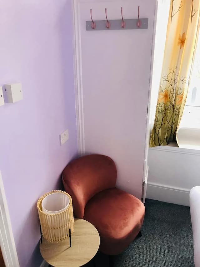 유나이티드 로지 호텔 & 아파트먼트-Cozy Double Room (Shared Bathroom)-4