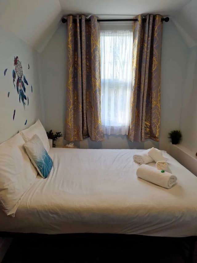 유나이티드 로지 호텔 & 아파트먼트-Cozy Double Room (Shared Bathroom)-1