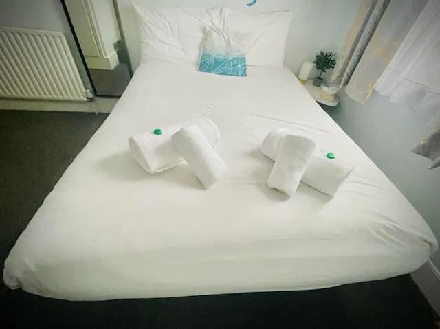 유나이티드 로지 호텔 & 아파트먼트-Cozy Double Room (Shared Bathroom)-11