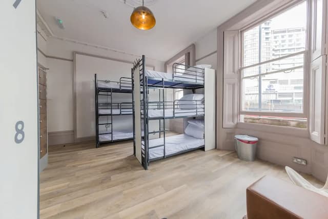 펍러브 @ 더 그린 맨 - 호스텔-Bed in 9 Bed Mixed Dormitory Room with Shared Bathroom-6