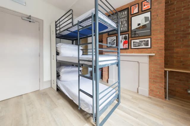 펍러브 @ 더 그린 맨 - 호스텔-스탠다드 공용 도미토리-7