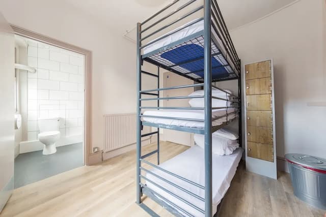 펍러브 @ 더 그린 맨 - 호스텔-스탠다드 공용 도미토리-4