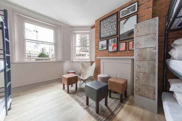 펍러브 @ 더 그린 맨 - 호스텔-Bed in 12 Bed Mixed Dormitory Room with Shared Bathroom-5