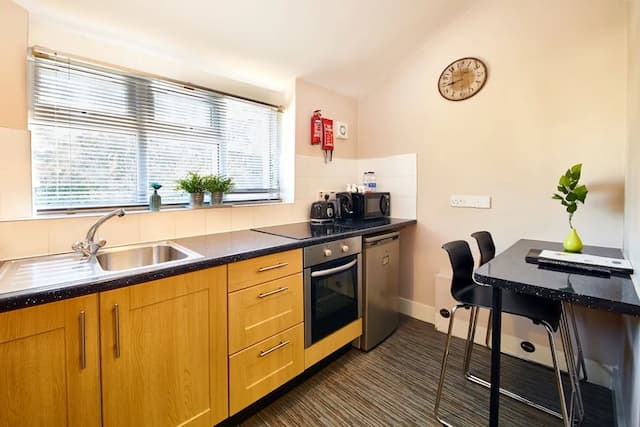 유나이티드 로지 호텔 & 아파트먼트-트리플룸-22