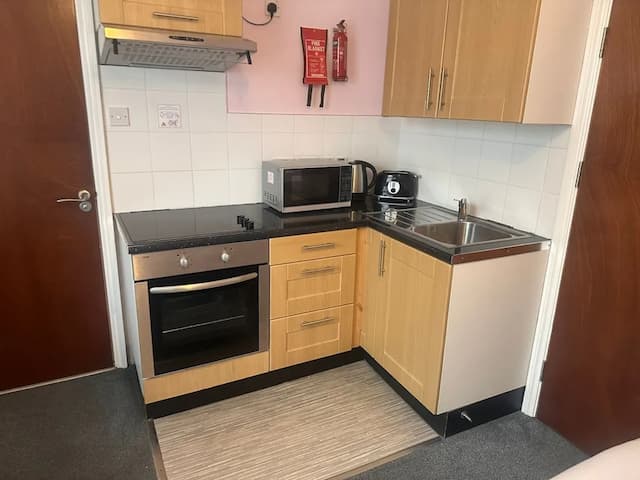 유나이티드 로지 호텔 & 아파트먼트-트리플룸-25