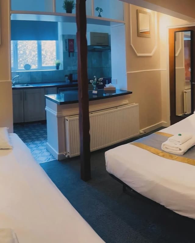 유나이티드 로지 호텔 & 아파트먼트-트리플룸-17