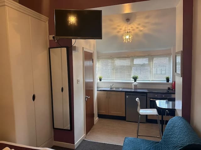 유나이티드 로지 호텔 & 아파트먼트-트리플룸-10