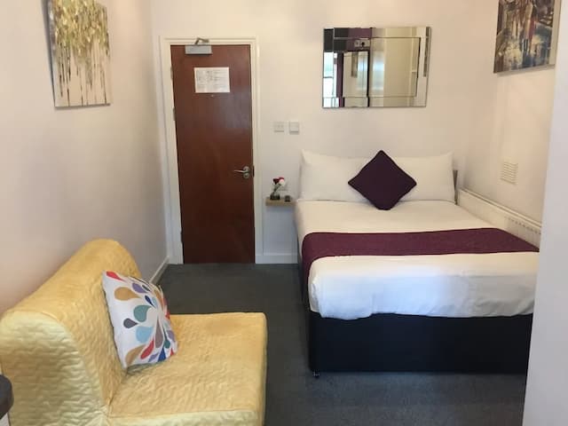 유나이티드 로지 호텔 & 아파트먼트-트리플룸-7