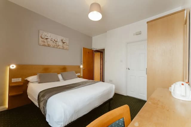 Star Hotel-Double Room-4