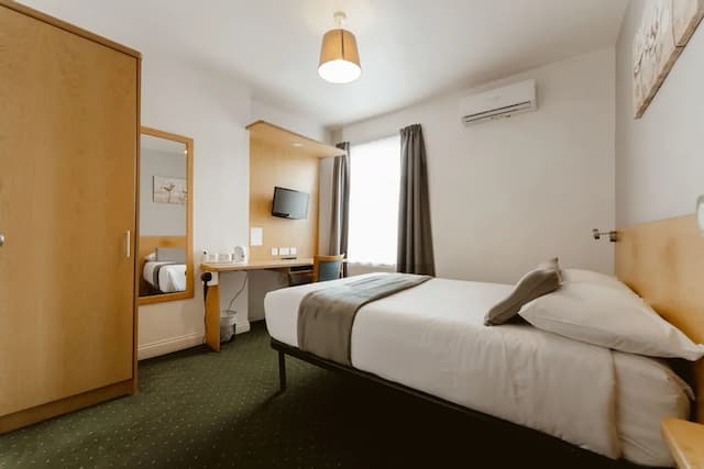 Star Hotel-Double Room-5