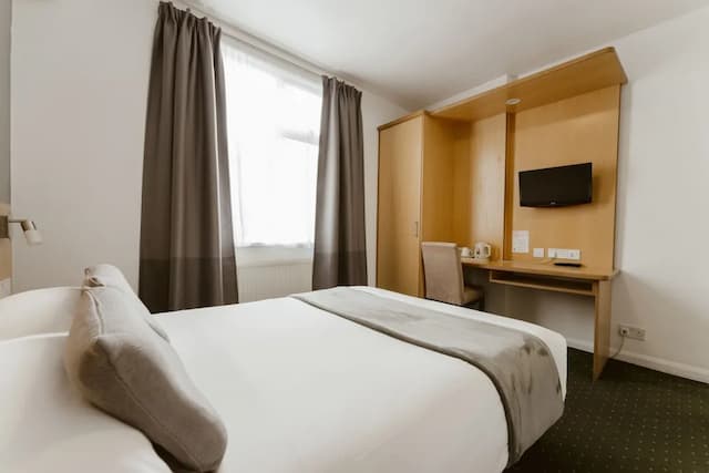 Star Hotel-Double Room-6