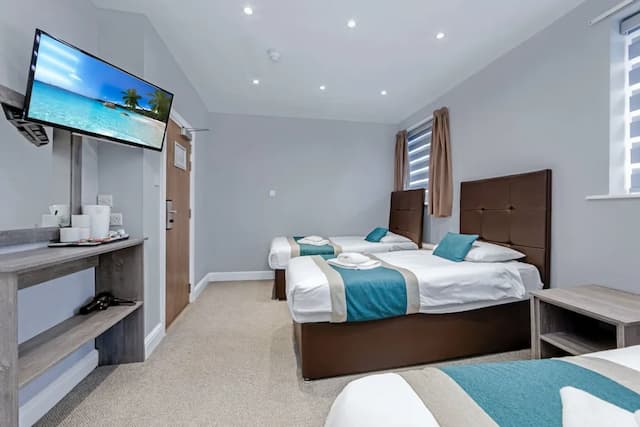 所羅門王酒店-標準三人房-4