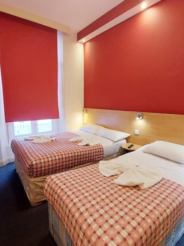 卡爾頓酒店-三人房-6