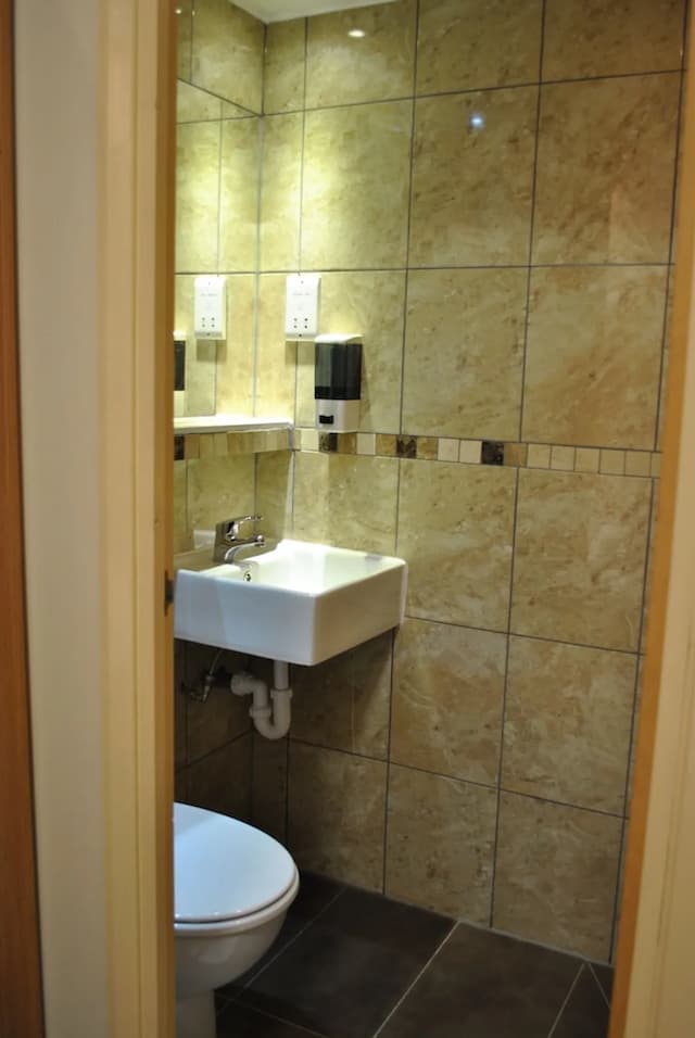 卡爾頓酒店-四人房-5