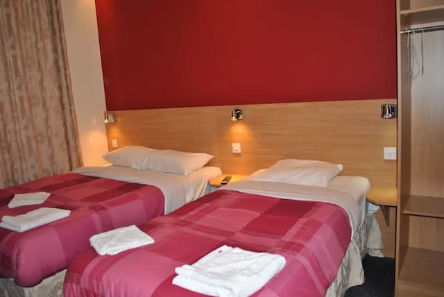 卡爾頓酒店-雙床房-1