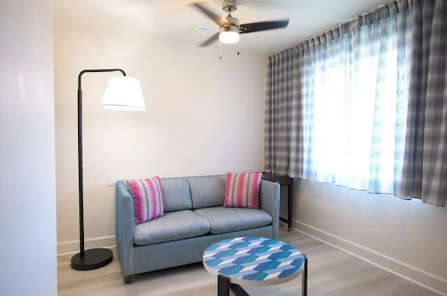 ソマハウス-コンフォート スイート キングベッド 1 台ソファーベッド付き 禁煙 プールアクセス-7