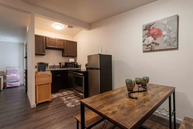 ゴールデンケントモーテル-デラックス スタジオスイート-10