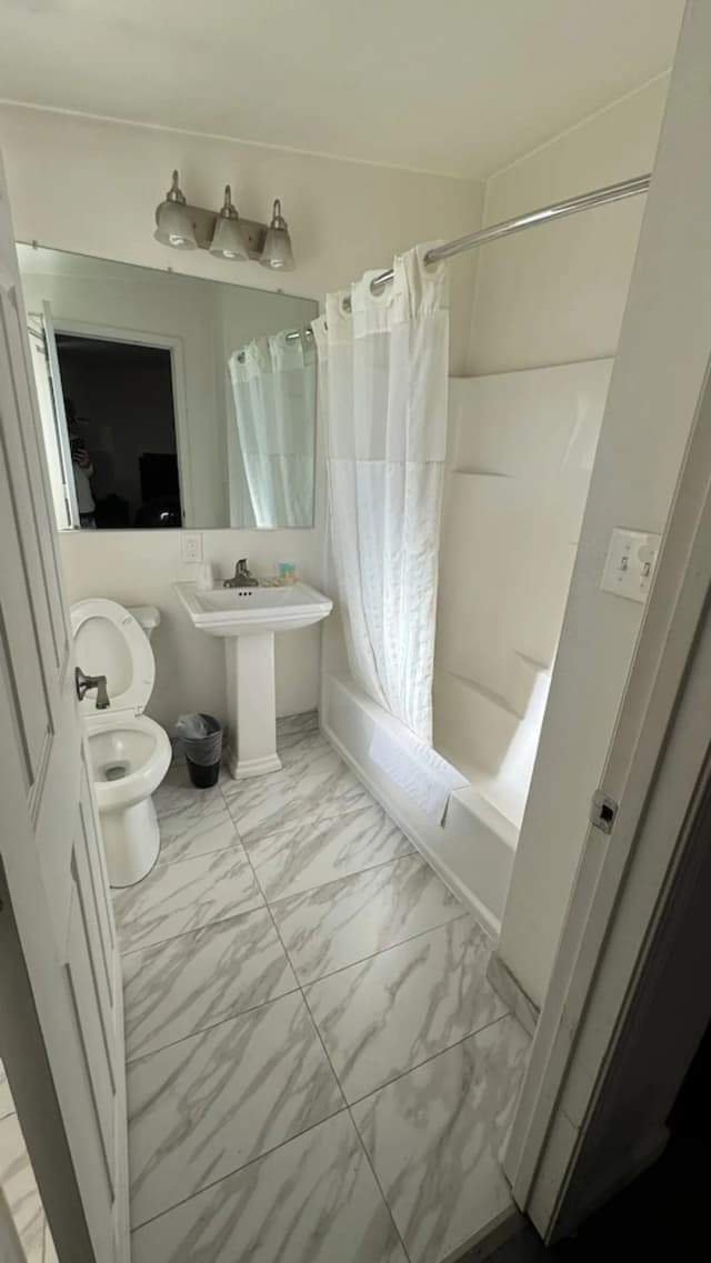 ゴールデンケントモーテル-デラックス スタジオスイート-13