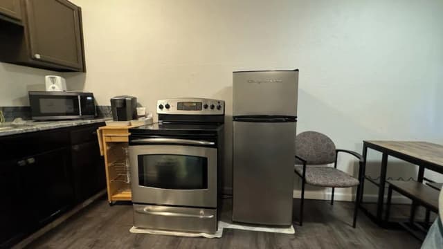 ゴールデンケントモーテル-デラックス スタジオスイート-7