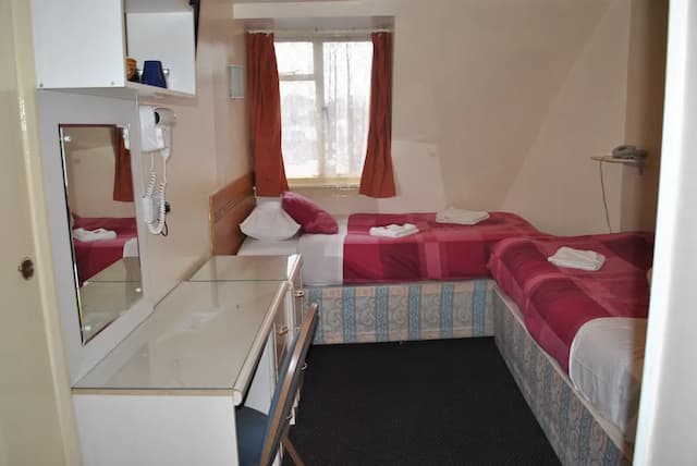 葛籣維爾飯店-雙床房-1