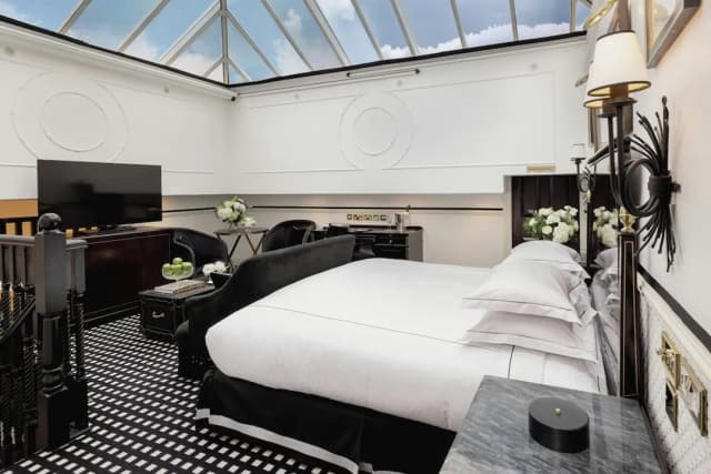 호텔 41-스위트 (6) Conservatory)-4