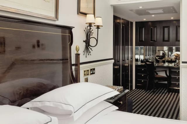 호텔 41-스위트 (6) Conservatory)-8