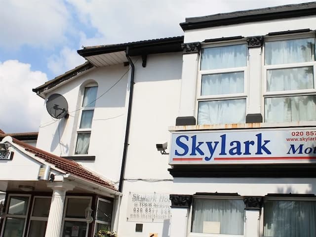 Skylark B&B-Double Room, Ensuite-11