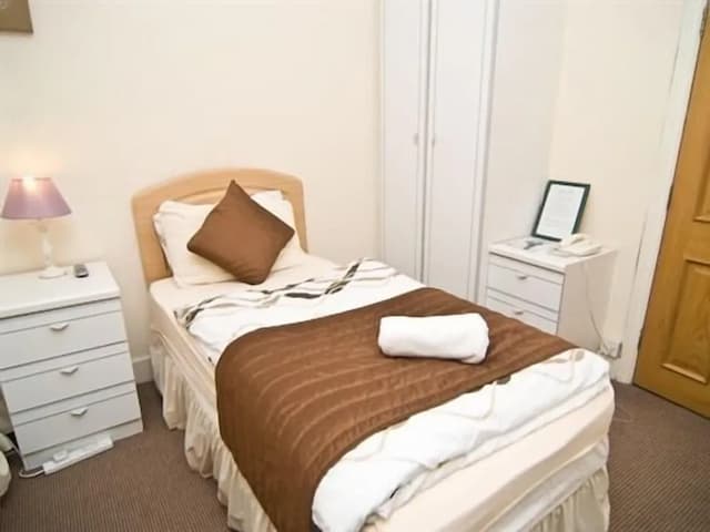 Skylark B&B-Single Room, Ensuite-1