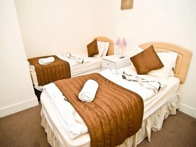 Skylark B&B-Twin Room, Ensuite-1