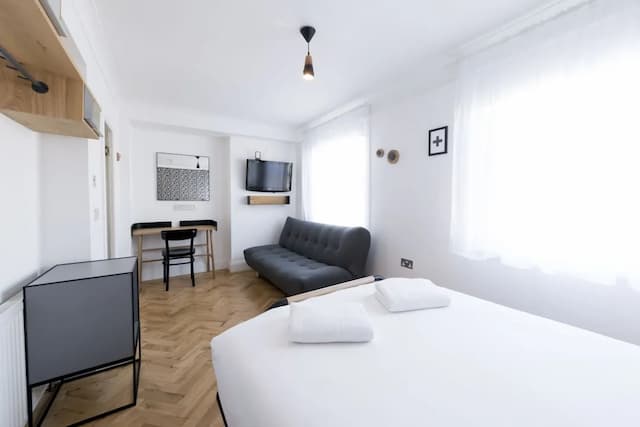 The California - London Kings Cross-Family Room-4