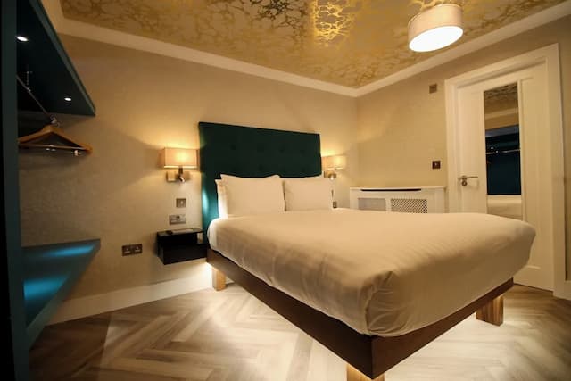 The California - London Kings Cross-Family Suite-1