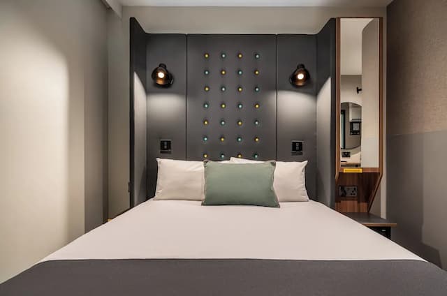 ポイント A ホテル - ロンドン カナリー ワーフ-ダブルルーム 窓なし-3