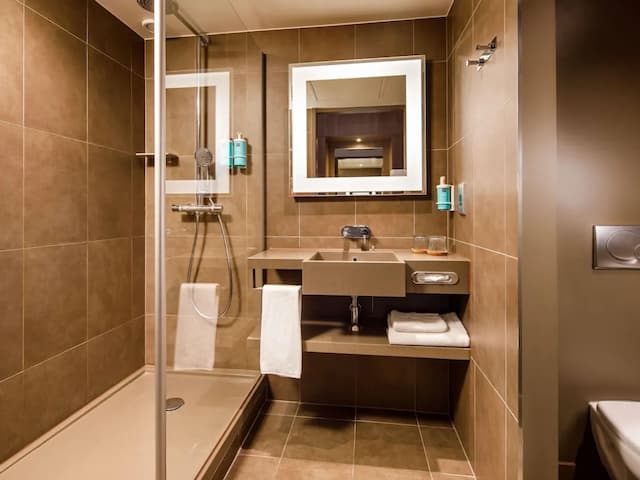 倫敦橋諾富特酒店-特級客房, 1 張加大雙人床及 1 張梳化床 (Executive)-3