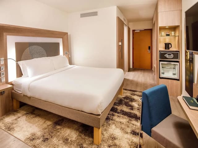 倫敦橋諾富特酒店-高級客房, 1 張加大雙人床及 1 張梳化床, 無障礙-2