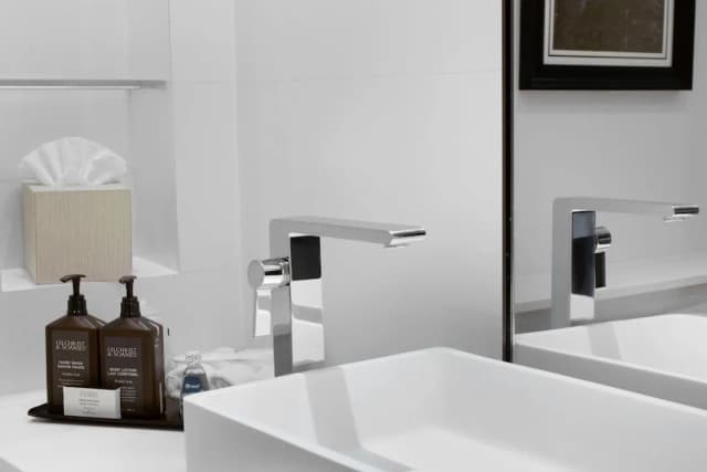 シェラトン ユニバーサル ホテル-トラディショナル ルーム ダブルベッド 2 台-7