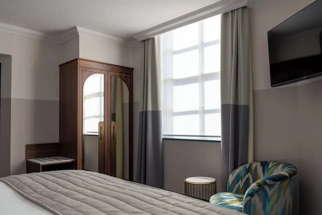 The Chamberlain Hotel-高级双人房或双床房-5