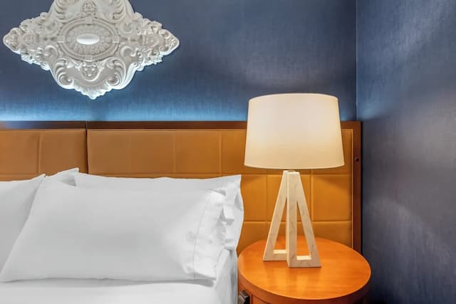 芝加哥歐姆尼飯店-尊榮套房-4