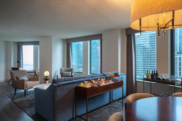 쉐라톤 그랜드 시카고 리버워크-스위트, 침실 1개, 호수 전망-2