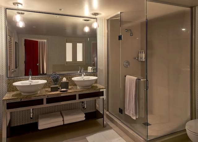 キンプトン ホテル パロマー ロサンゼルス ビバリーヒルズ バイ IHG-スイート 1 ベッドルーム (Living Area, Skyline View)-6